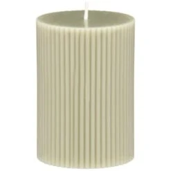 B&M Wild Eucalyptus Scented Candle -Cozy Living Home Store 395410 wild eucalyptus candle 2