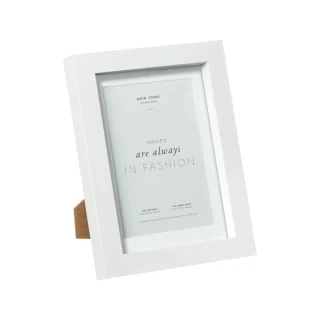B&M New York Box Photo Frame - 4 X 6" - White 3 B&M New York Box Photo Frame - 4 X 6" - White